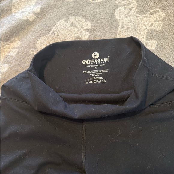 90 Degree By Reflex Black and Purple Bike Shorts - Picture 3 of 7